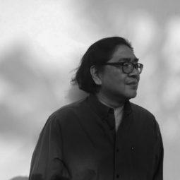 Retrato de Eduardo Tokeshi